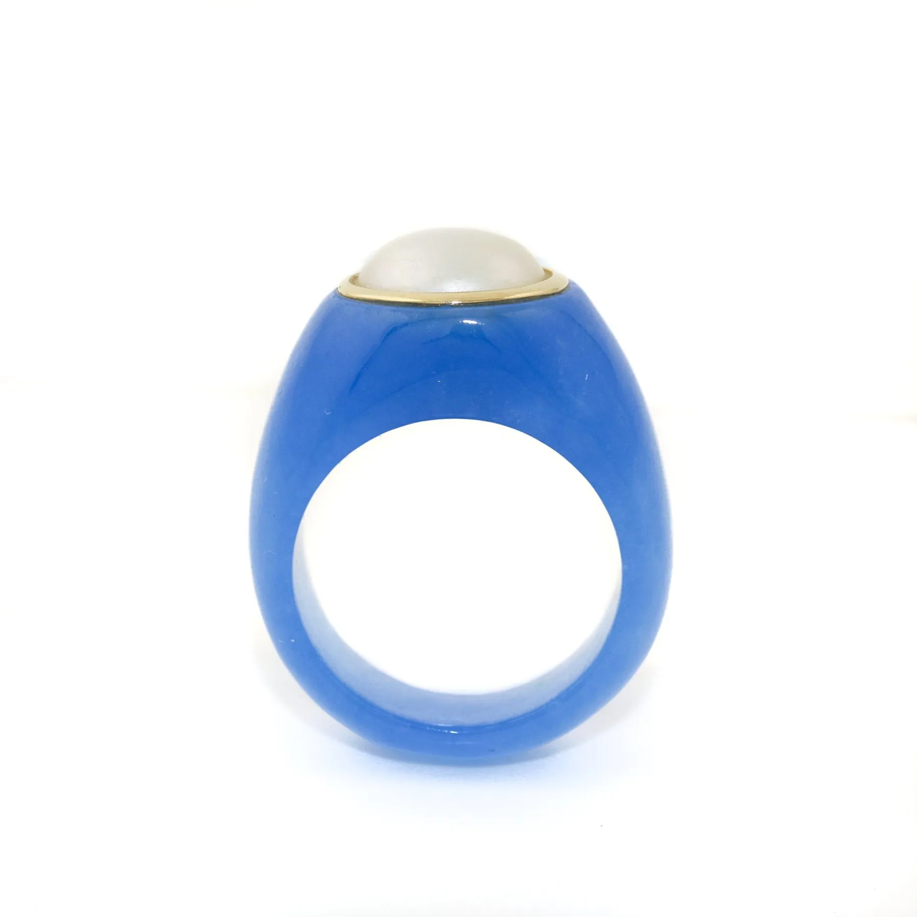 14k Bezel x Carved Blue Jade & Pearl Sing