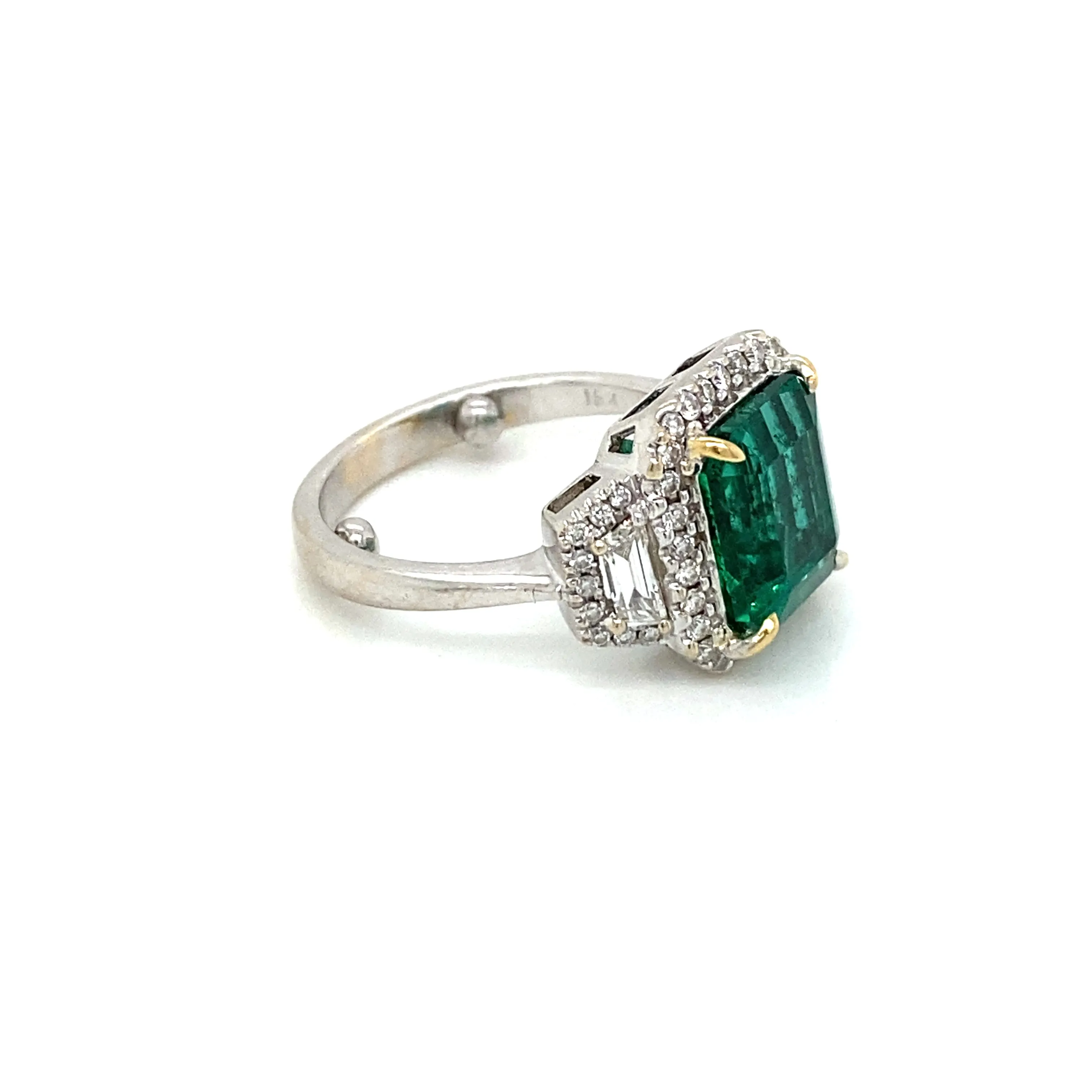 Estate Certified 3,33 Carat Natural Emerald Diamonds Gold Ring