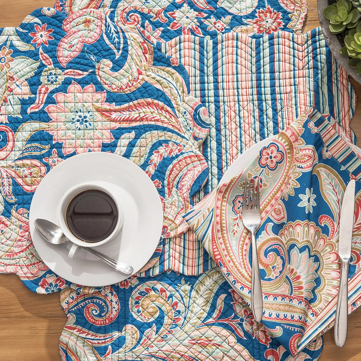 Marla Table Linens