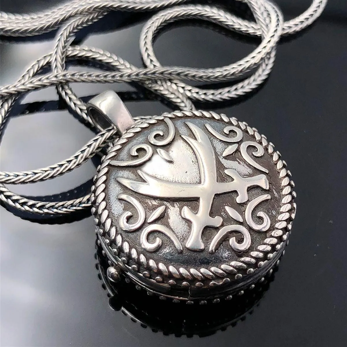 Zulfiqar Sword Embroidered Jawshan Silver Amulet Necklace